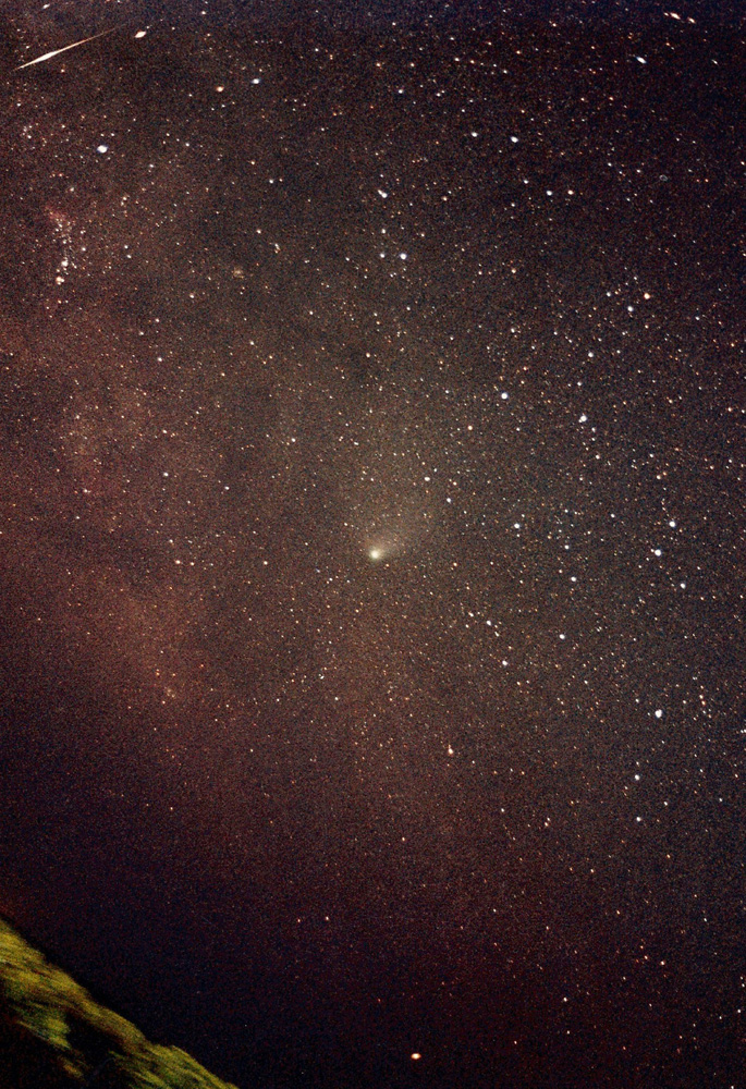 Capturing Halley's Comet: An Astronomy Tale